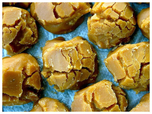 5 Reasons to Have Organic Jaggery This Winter