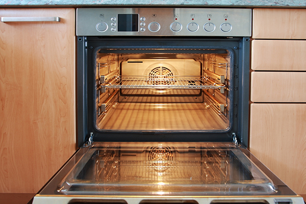 Cooker Vs. Oven: Which One Do You Choose?